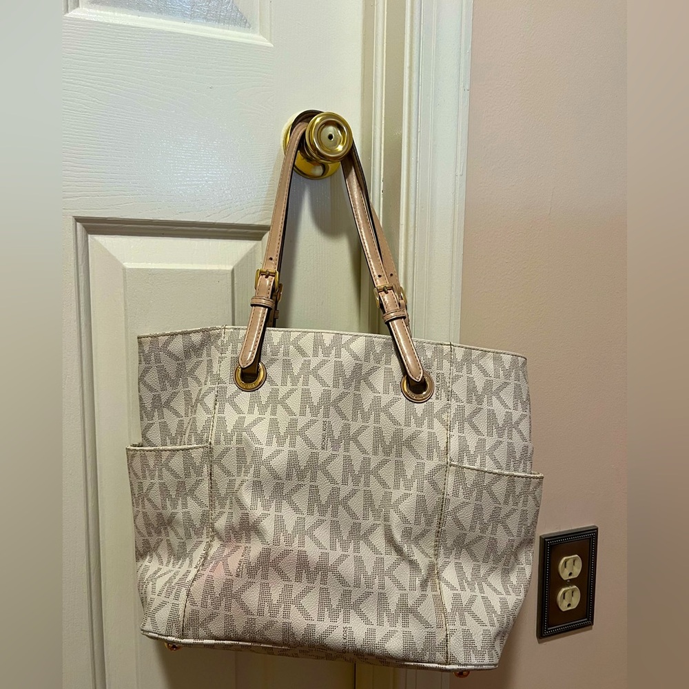 Used Michael Kohrs MK Bag | Beige